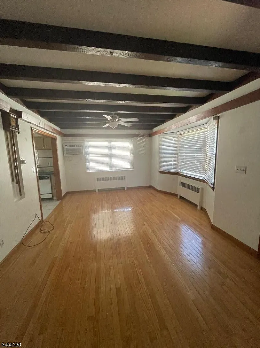 2 bed, 1.0 bath, $2,300 — Photo 3