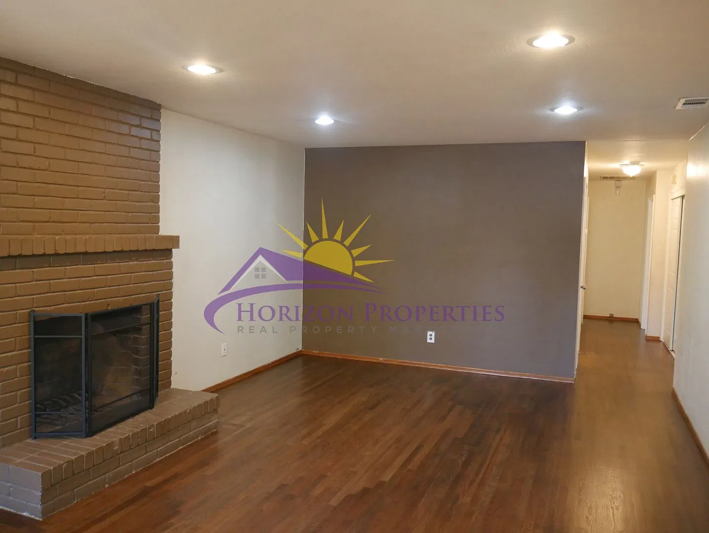 3 Bed 2 Bath 1,200sqft Sacramento Home — Photo 4