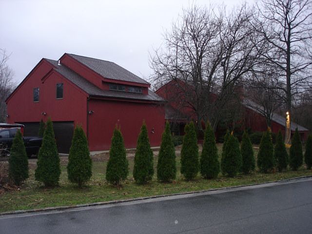 1st image of 2 Singingwood Ln