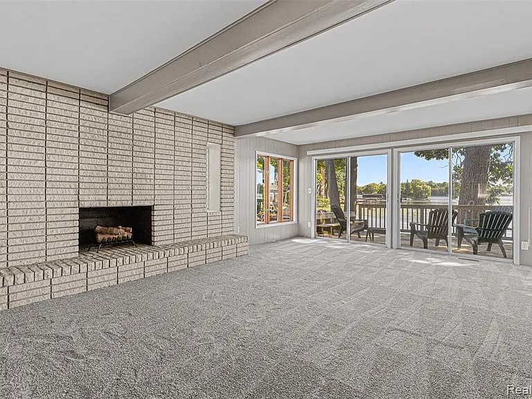 391 Shady Oaks St — Photo 24