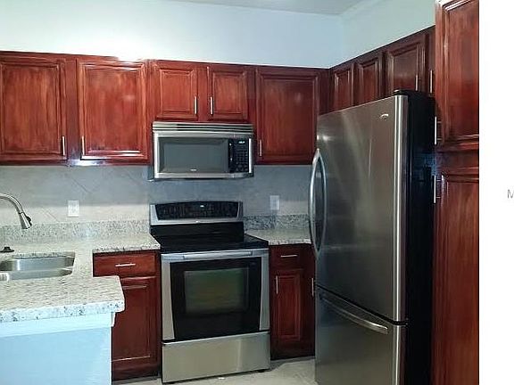 3rd image of 6131 Metrowest Blvd Unit 114