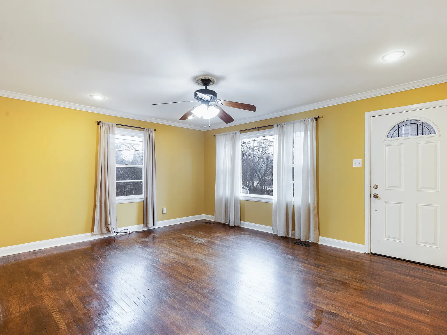 2 bed, 1.5 bath, 1110 sqft, $1,750 — Photo 4