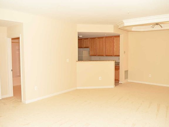 Living Room / Dining Room