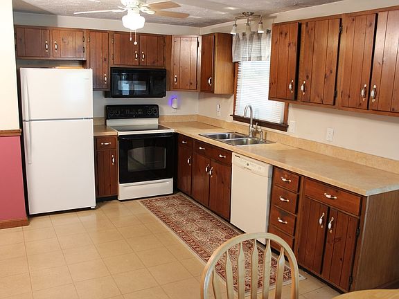2nd image of 16 Wallum Lake Rd