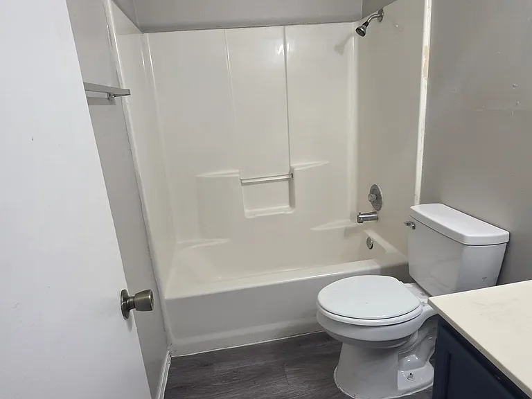 Northridge Apartments — Photo 43
