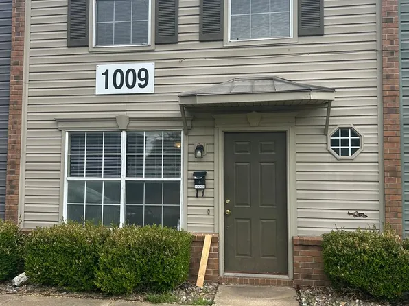 1009 SE J St #A-b, Bentonville, AR 72712