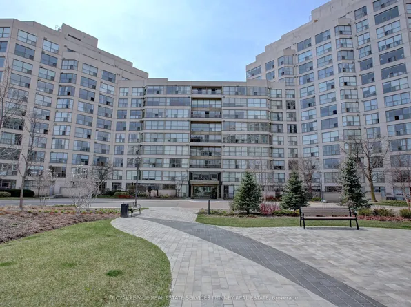 2267 Lake Shore Blvd W #802, Toronto, ON M8V 3X2