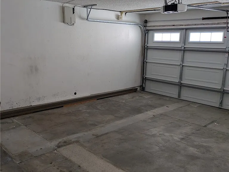 2105 Mathews Ave #10 — Photo 17