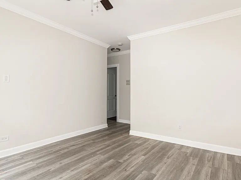 837 W Cornelia Ave #1N — Photo 5