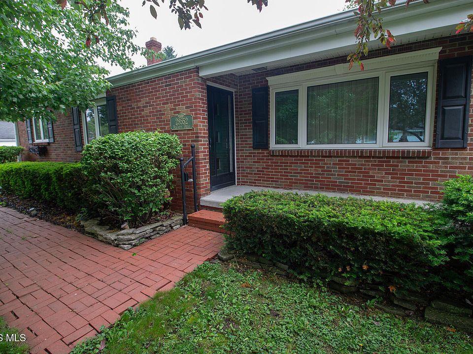 1st image of 28552 McCarty Dr