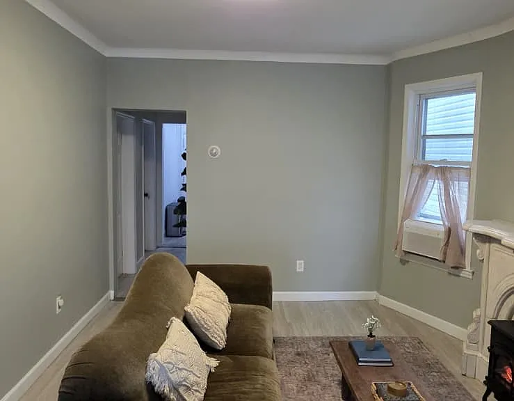 184 Arlington Ave — Photo 2