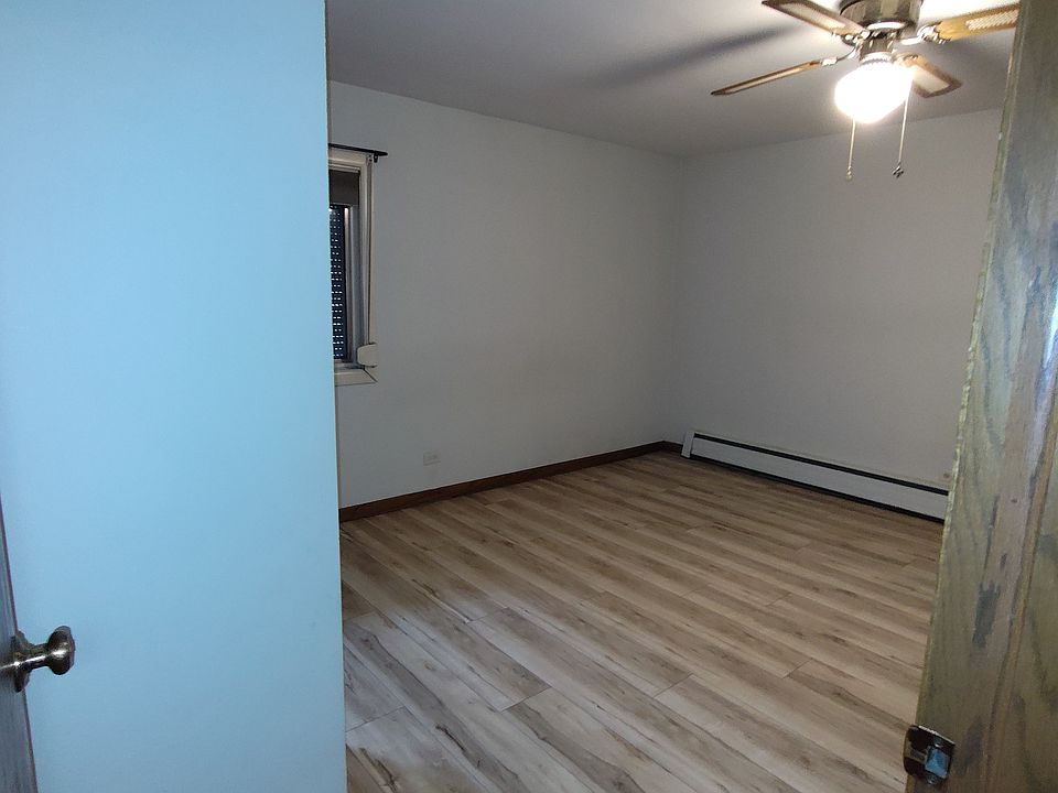 1st image of 20W356 Belmont Pl