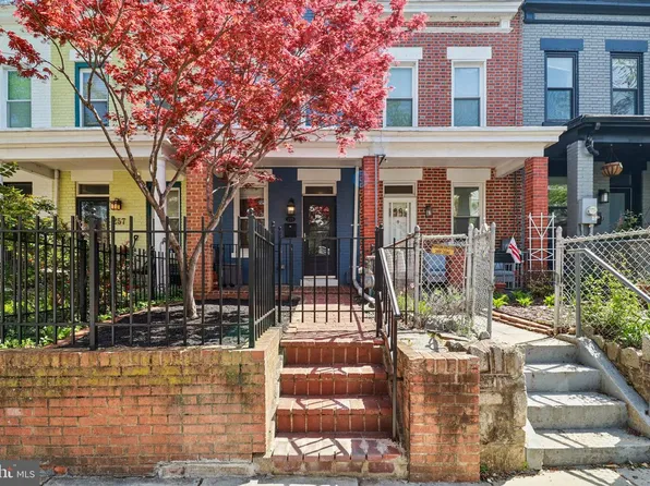 255 14th Pl NE, Washington, DC 20002