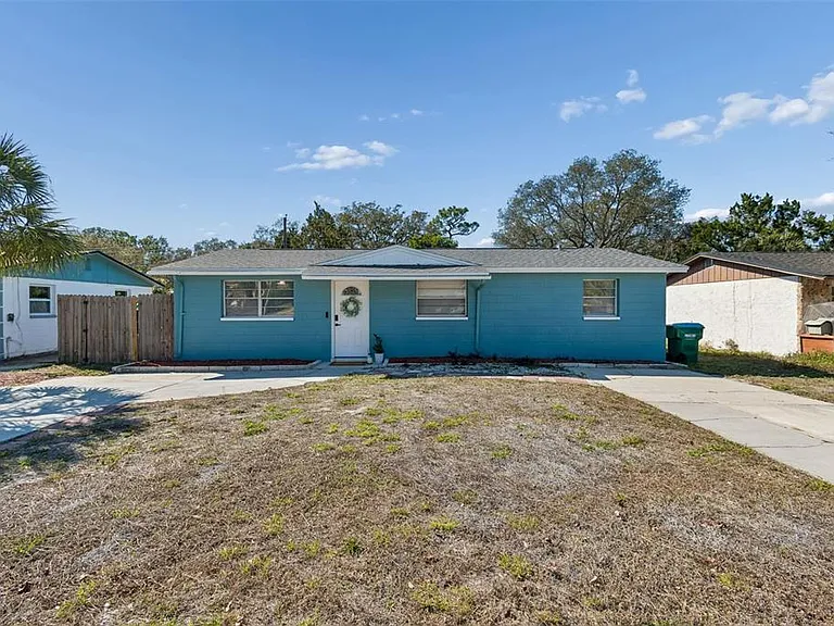13264 120th Ln N — Photo 1