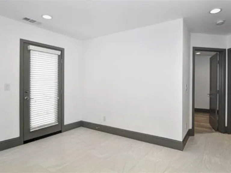 1381 San Juan St — Photo 5