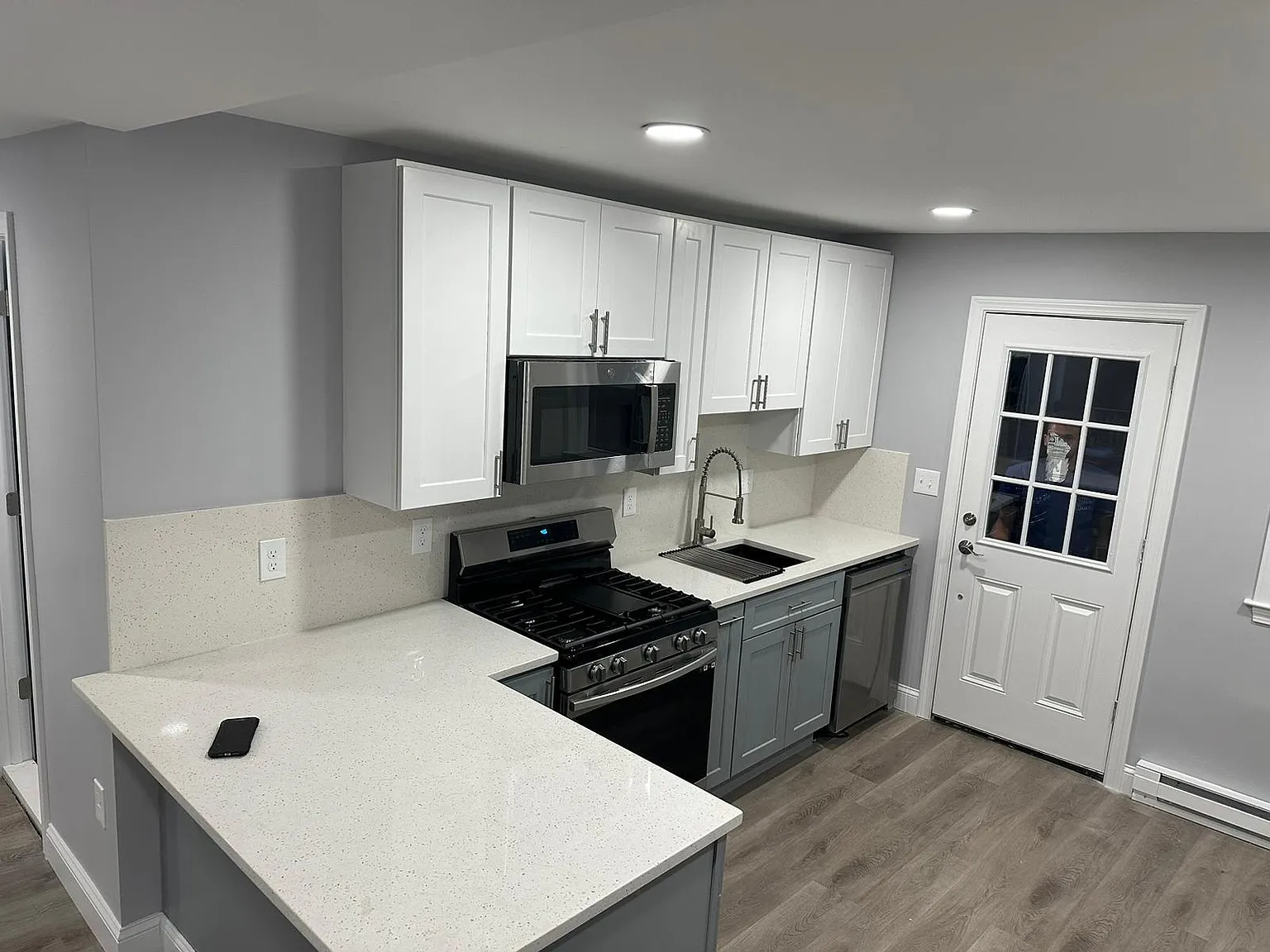 107 W Main St — Photo 2