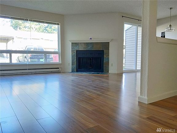 4th image of 23918 12th Pl S APT 104