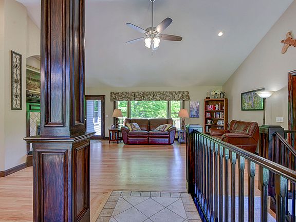 2nd image of 7637 W Carl Avenue