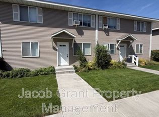 454 E Center St #B15, Shelley, ID 83274