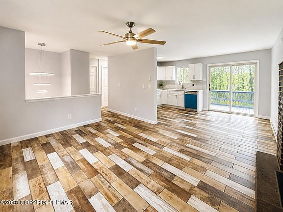 5th image of 3411 Stag Ln