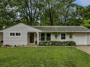 5326 Flint St, Shawnee, KS 66203