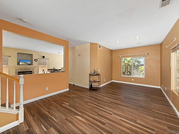 4th image of 619 Sonoma St