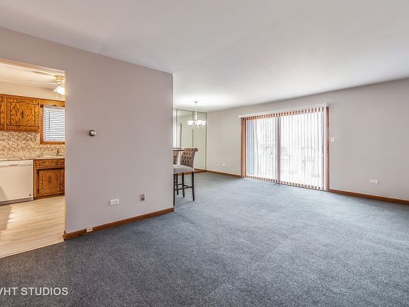 4th image of 10412 S Komensky Ave APT 3N