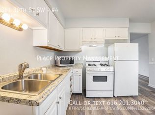 2361 30th St SW APT 4, Wyoming, MI 49519