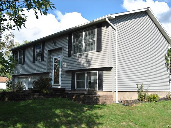 3rd image of 1259 Pine Hill Ln