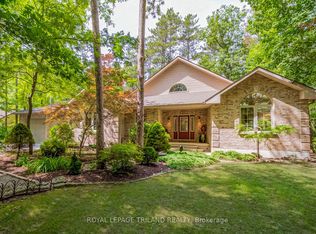 9958 Riverview Rd, Lambton Shores, ON N0M1T0