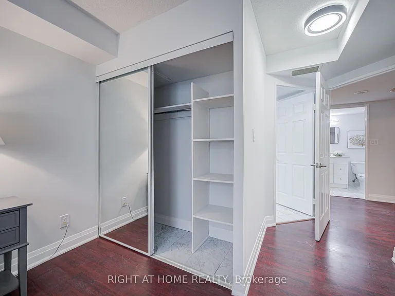 35 Empress Ave #207 — Photo 30