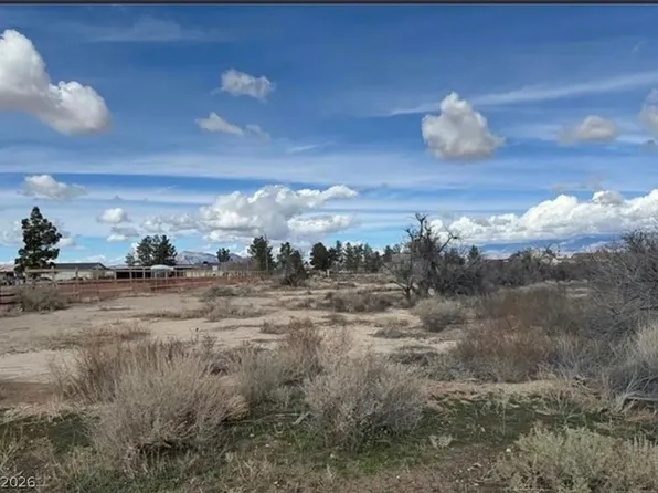 1470 Huracan St, Pahrump, NV 89048