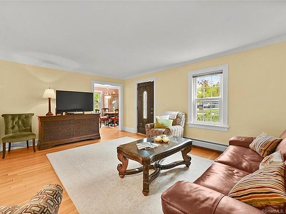 4th image of 70 Stonehouse Rd