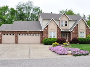2037 Greenbrier Dr, Collinsville, IL