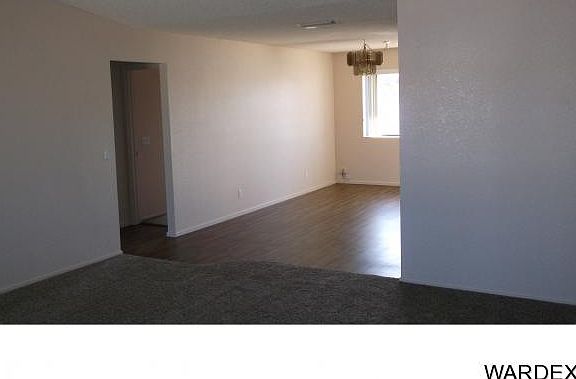 3rd image of 1710 Topaz Dr