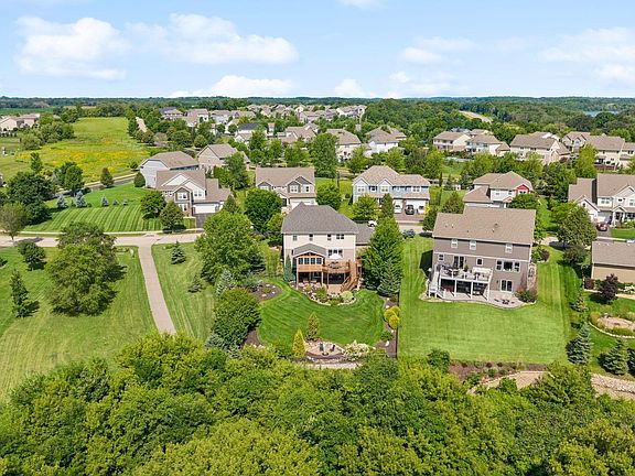 4th image of 2545 Heron Ln