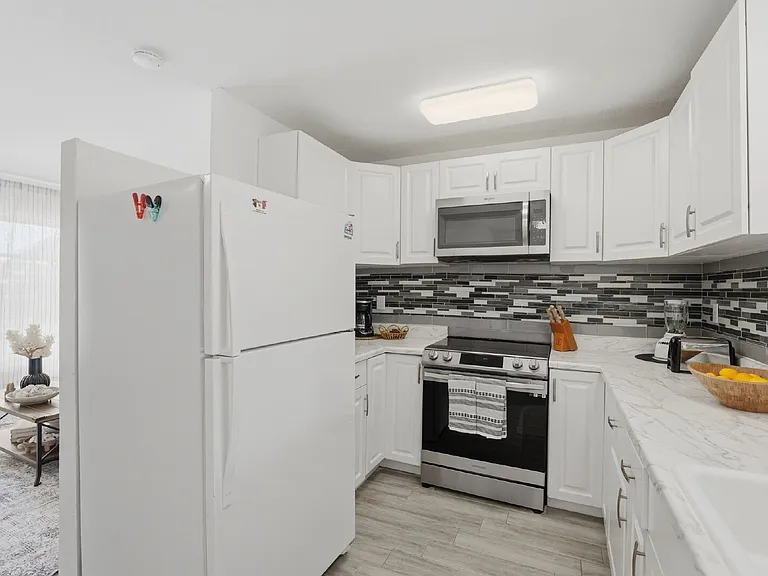 438 Granada Blvd #B — Photo 12