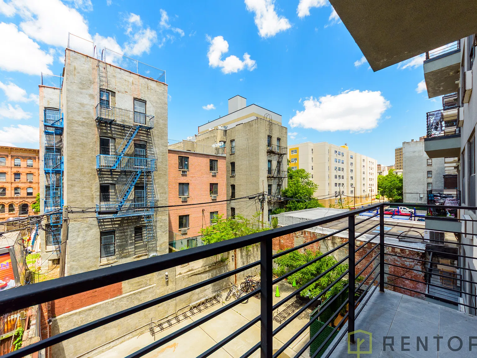 855 De Kalb Avenue — Photo 1