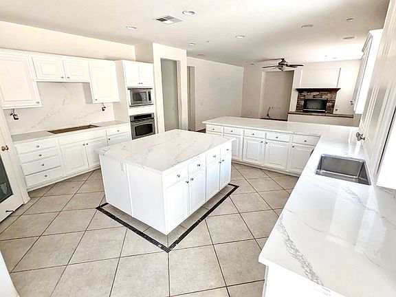 4th image of 7022 Shay Ct