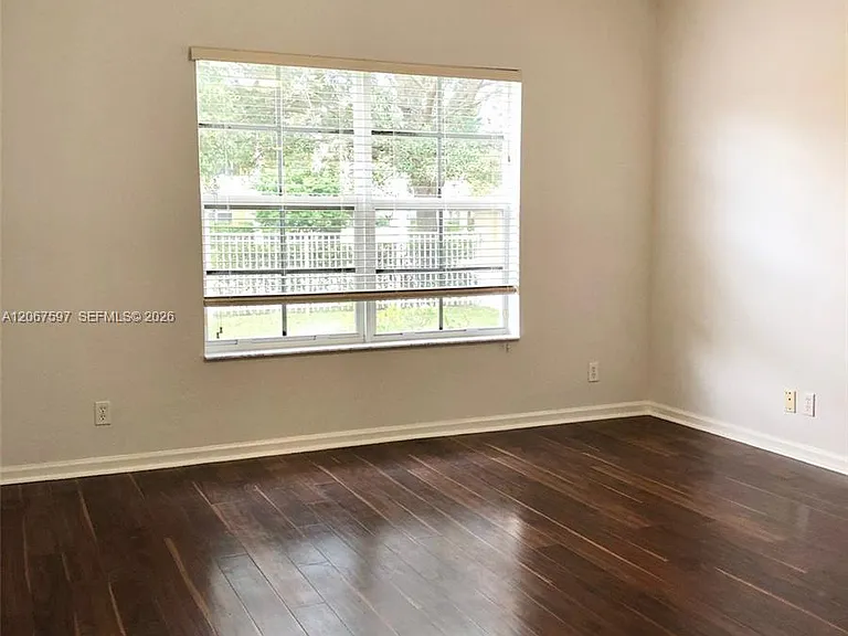1811 NE 5th St #1501 — Photo 15