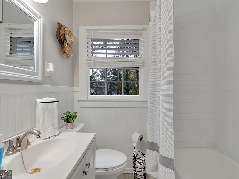 94 Cochran Rd SE — Photo 13