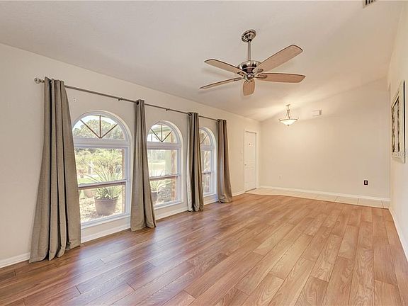 4th image of 2733 Alwood St