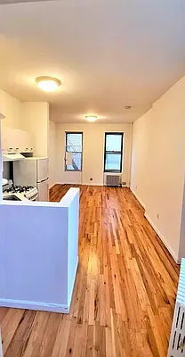Rented by CitySites Real Estate Group | media 1