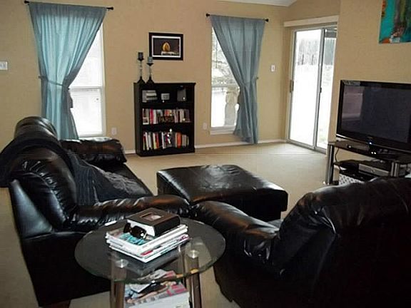 3rd image of 6557 Regina Dr