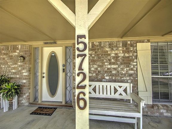 4th image of 5726 Upper Lake Dr