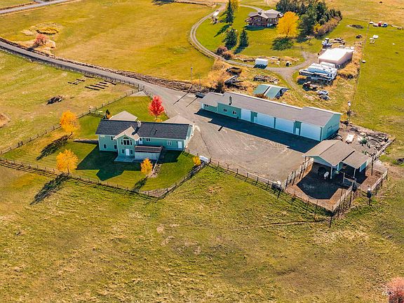 2nd image of 202 Fish Hatchery Rd