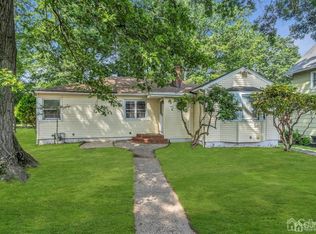 64 Webb St, Edison, NJ 08820