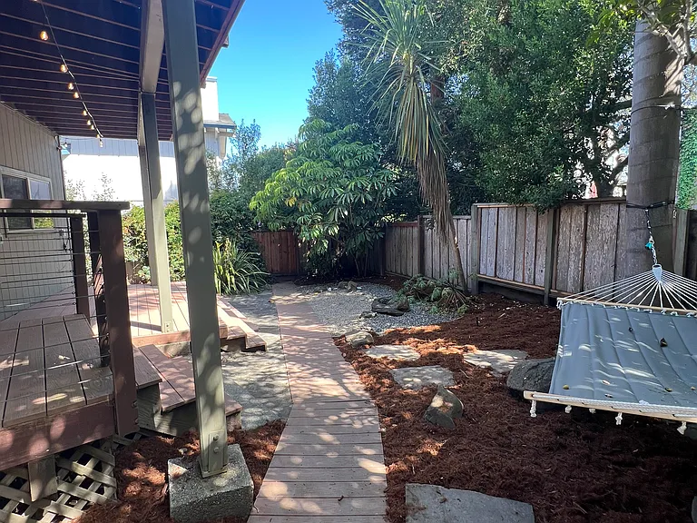 507 Court Way — Photo 27