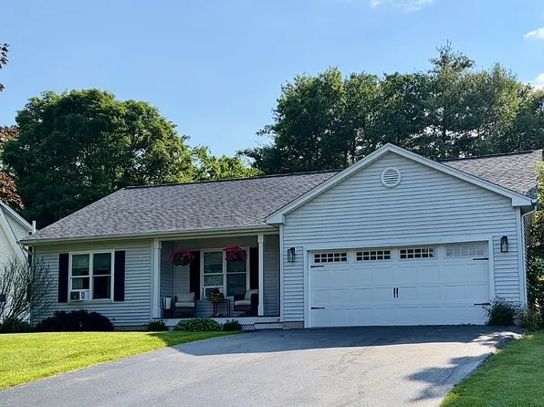 101 Allen Dr, Milton, VT 05468