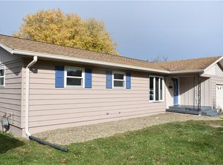 704 Crescent Dr, Greencastle, IN 46135